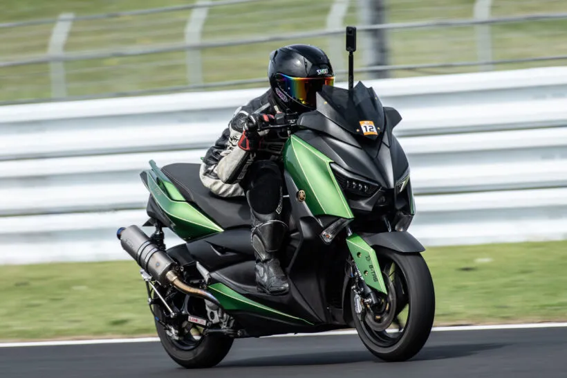 【XMAXカスタムレシピ】実測157km/h超えを実現する「ビータス流」最強チューニング術